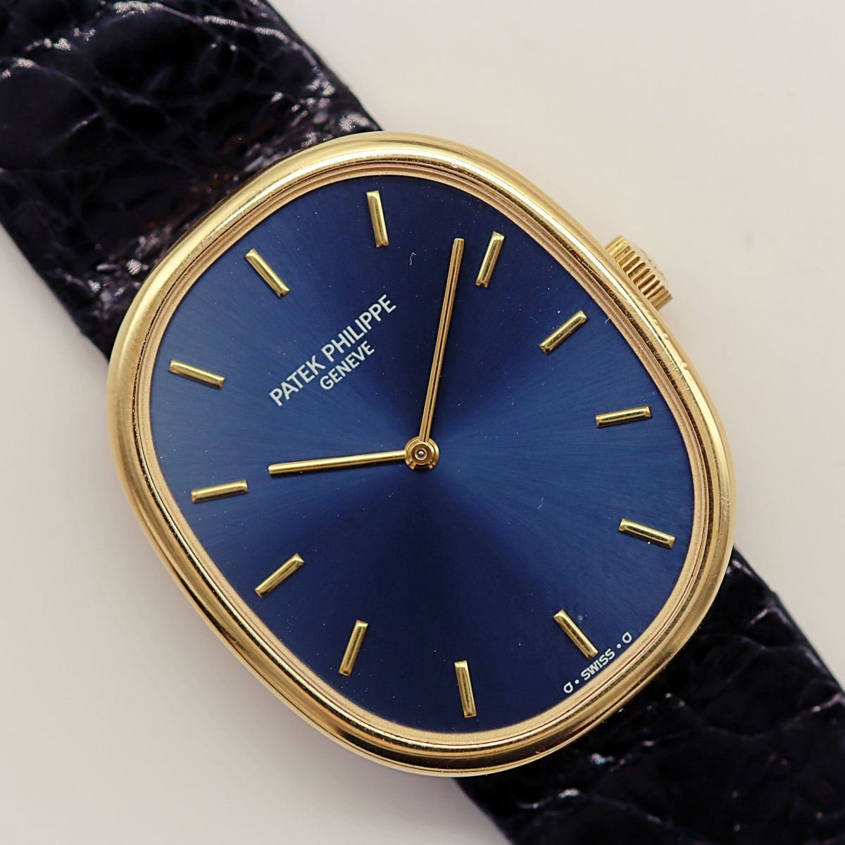 Martino Sassella - Patek Philippe Golden Ellipse